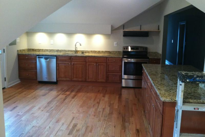 Kitchen - 62 Folly Road Blvd Apartments