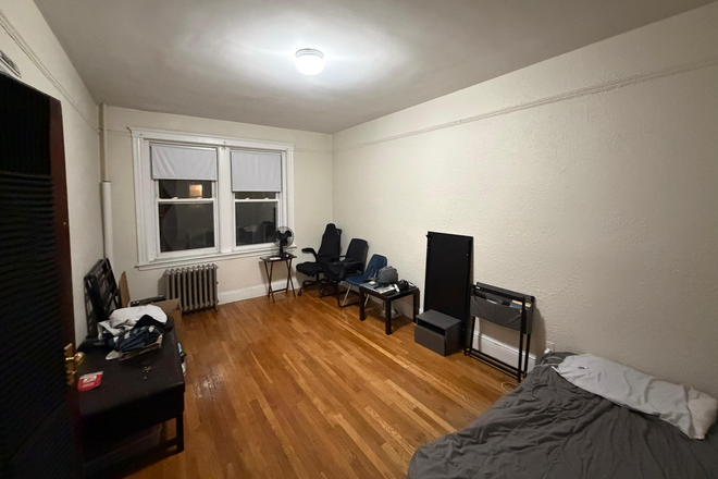 Bedroom - 2bed 1bath apartment
