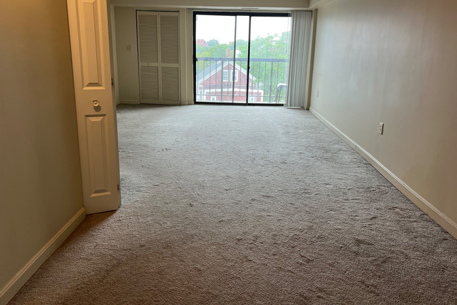 1 - AVAIL NOW?Riverside 2bed?W/D In Unit?Pets Allowed?DW?Water Included