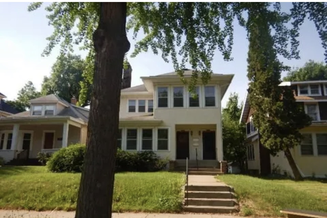 front - 2100 Marshall Ave/Duplex