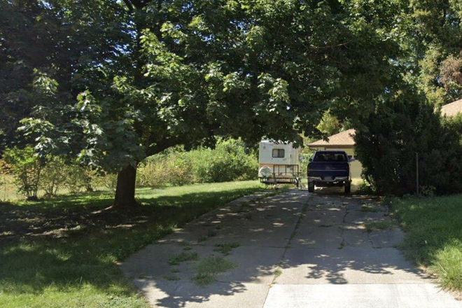 Outside street view - Benson Rental House ~15min drive from campus