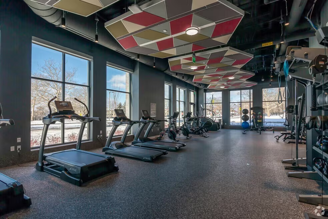 24/7 Fitness Center - Fieldstone Apartments
