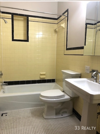 Bathroom - Brown stone walk-up walking distance from campus. Apartments
