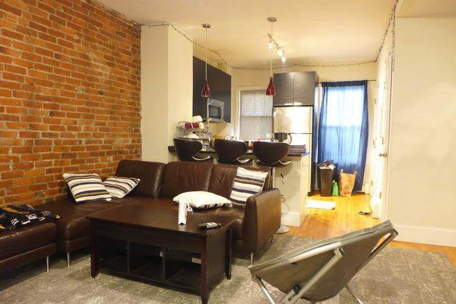 bostonrealtyonline.com - Exposed Brick Three Bedroom with Washer Dryer in Unit