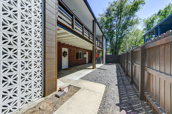 Photo - 3220 Madison Ave Apartments