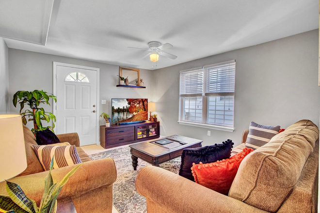 286A Living Room - Renovated fully furnished apartments with character