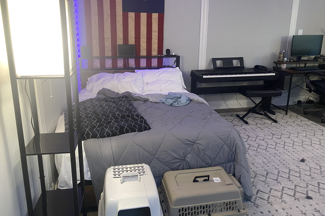 Bedroom - Fort Apartment Near Campus