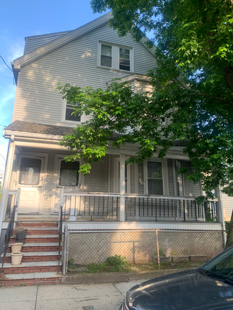 Outside - 4 Bedroom appartment in two unit building