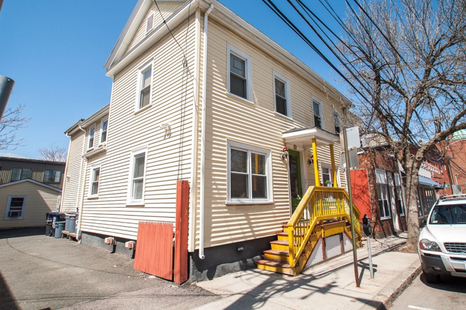 View from the street, Oldest house in Central sq - Windsor Inn Guesthouse, next to MIT.  Furnished Short term rentals