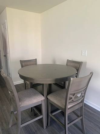 dining room - Townhouse close to campus