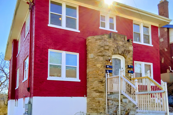 Exterior - 615 Probasco