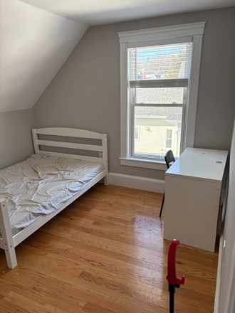 Bedroom Front - 1 bedroom for rent in MALDEN (3/1/26 - 8/31/26)