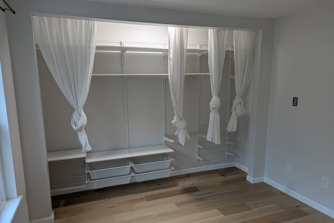 Bedroom - Bedroom in Shared Townhouse with Peabody Doctoral Student