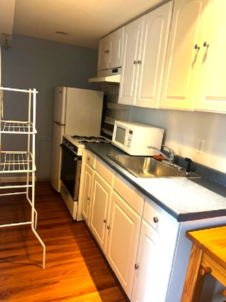 Galley kitchen - Large Studio Apartment 2.5 miles from SUNY Stony Brook Campus/Hospital