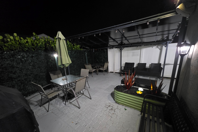 Patio - Boca Landings off 441 and Yamato Rd.