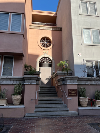 building entrance - Columbia St., 92101, Marina District, Seaport Village, Trolley stop