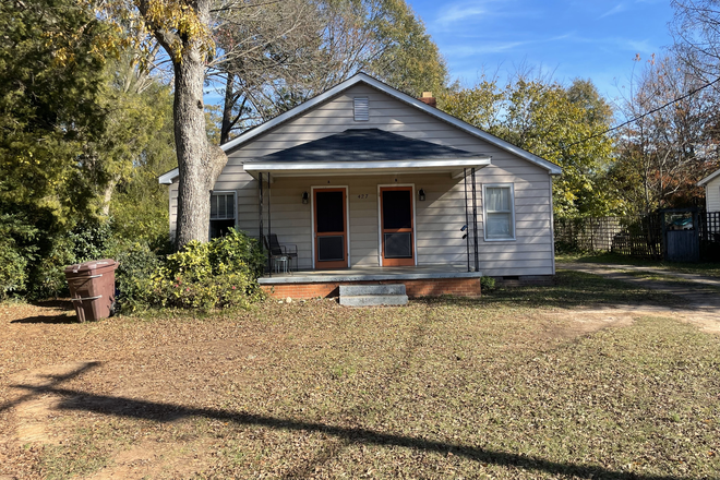 Front View - 427 Lebanon Rd Unit A Rental