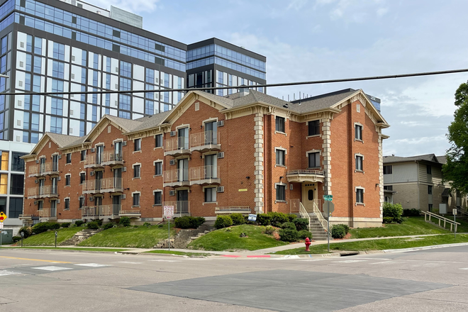 Exterior - Heritage Apartments