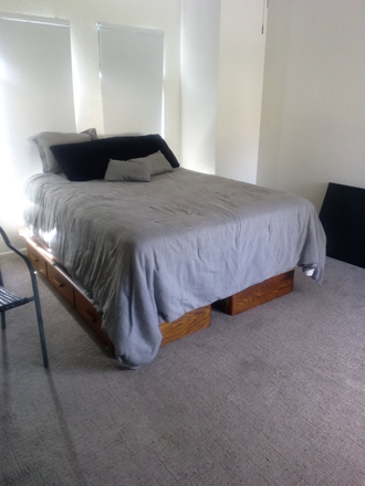 Partially furnished room (optional) - Room for Rent w/ Private Bath! Close to campus, Affordable! Townhome