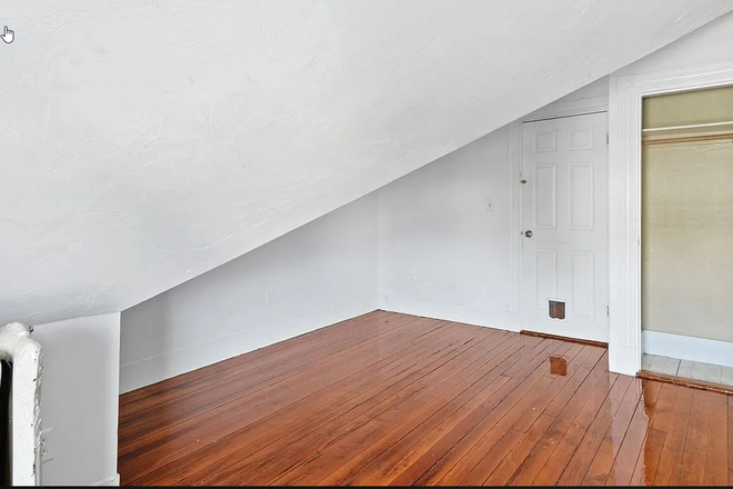 1 - NO FEE OFF CAMPUS ALLSTON 6 BED HOUSE NO SECURITY DEPOSIT SINGLE FAMILY 9/1/26!