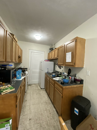 A - NO BROKER FEE, NICE 1 BEDROOM Apartments