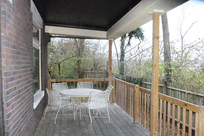 Exterior - 635 Straight Street House