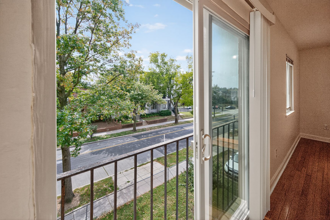 View from sliding glass doors - Secure, Quiet and Clean Garden Style walkup Apartment