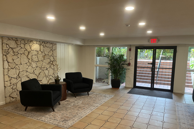  - HUGE FURNISHED 1 bedroom 1.5 bath...Walk to UM (4 minutes via Pedestrian overpass) LOCATIO