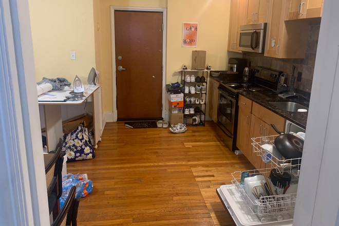 entrance - 1411 Grove Ave Apartments