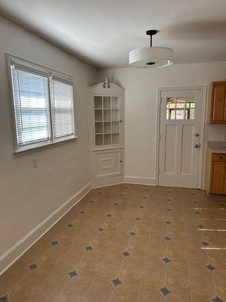 Photo - 2 Bed -walk/bike to Duke/Durham VA (~1.2 miles). Overlooks 10th green of golf course. House