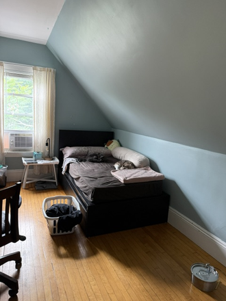Bedroom (most recent picture) - Spring Hill Apartment (3bed,1bath) - Close to Campus