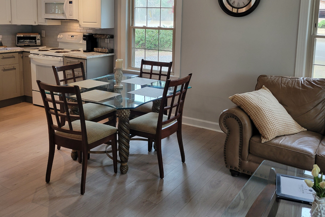 Open floor plan - Charming in Charleston Rental