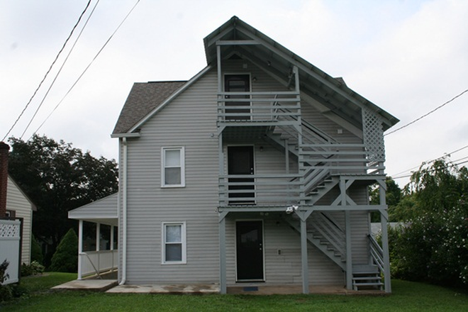 220 Michetti - Michetti 220 Crestmont Avenue
