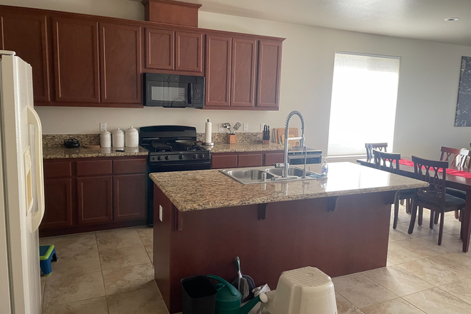 kitchen - Furnished Bedroom nice and quiet neighborhood. House