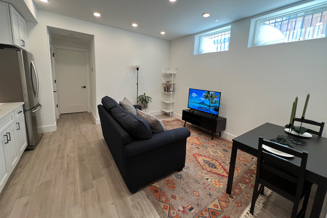 Living room - Park View Apartment For You!