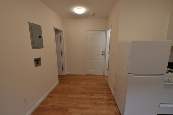 Kitchen - Walk to class in minutes! Apartments