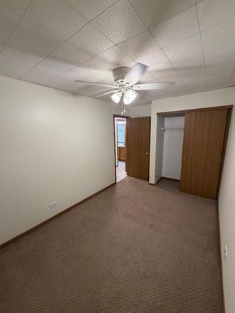Bedroom 1 - Beautiful Sunny Garden Apartment in PILSEN