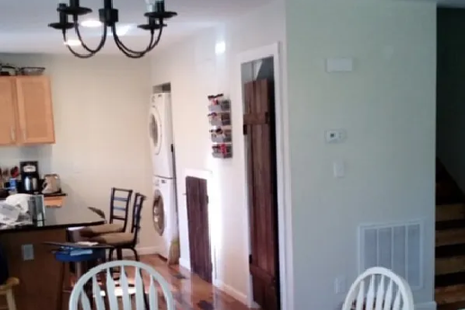 Kitchen/washer/dryer - Summer Sublet Townhome