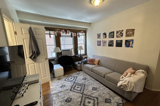 Call NOW for showings! 617-236-8600 - KIRKWOOD RD - *9/1/2026* HUGE 2ND FLR 5BR NEAR BC W/ 2 BATH, LNDRY IN UNIT, PRKNG AVAIL, DECK, YARD!