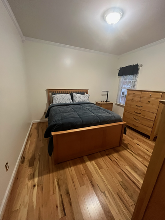 Downstairs bedroom - Upstairs room House