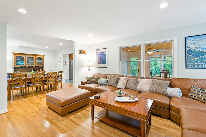 3 - Nature-lover's paradise: home on 5 forested acres near Bold Rock, Devils Backbone, & Wintergreen