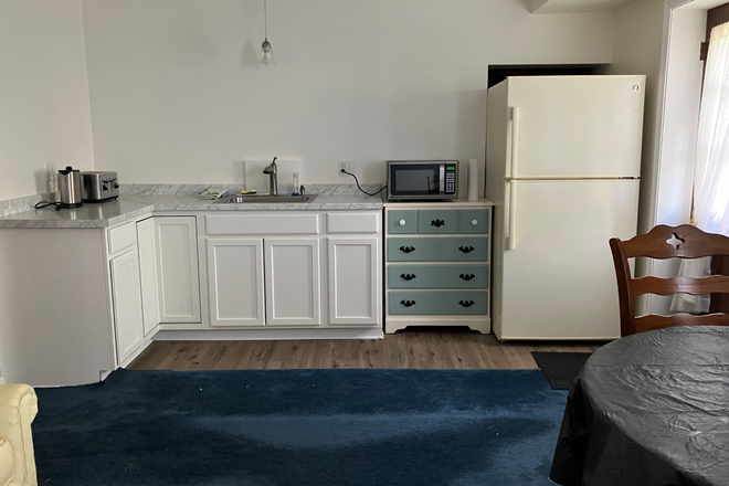 Kitchen - 1 Bedroom apt in home