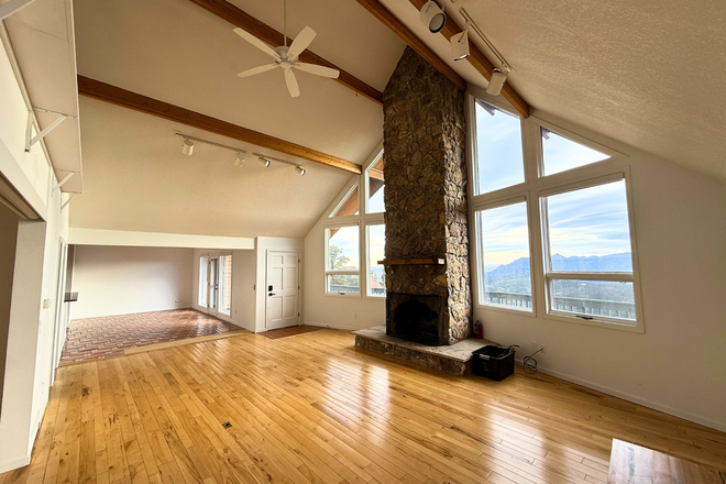 2 - AVAILABLE NOW!: 164 Canon View Rd House