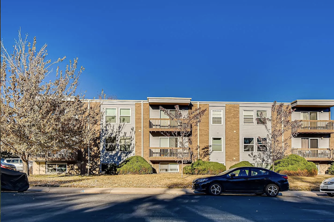 Exterior - 2 bedroom Condo plus small office