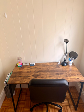 Study space - Sunny Summer Sublet Near Tufts & Harvard Apartments