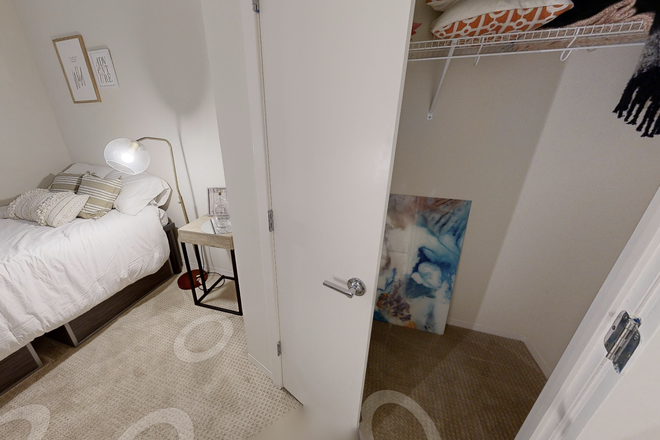 Bedroom Closet - Terrapin Row Apartments