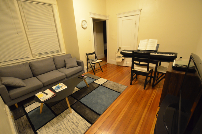 Living room - Renovated 1 bedroom, 1 bathroom on Westland Ave! Avail 9/1