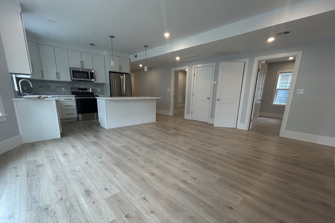 living room/kitchen - **NO BROKERS FEE!* NEW RENOVATION! 3Bed/2Bath w/ LAUNDRY IN UNIT! Near HBS Avail. 9/1/26! Apartments