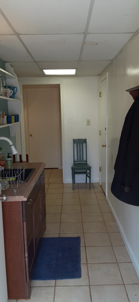 Entry hall - Large, quiet 1bd/1bath garden apt, 1 mi east of Emory, $1,400/month