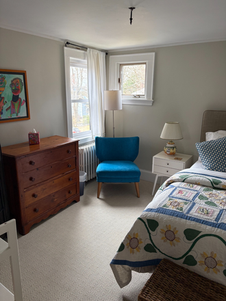 bedroom - Cozy room in single family home. Beautiful neighborhood.